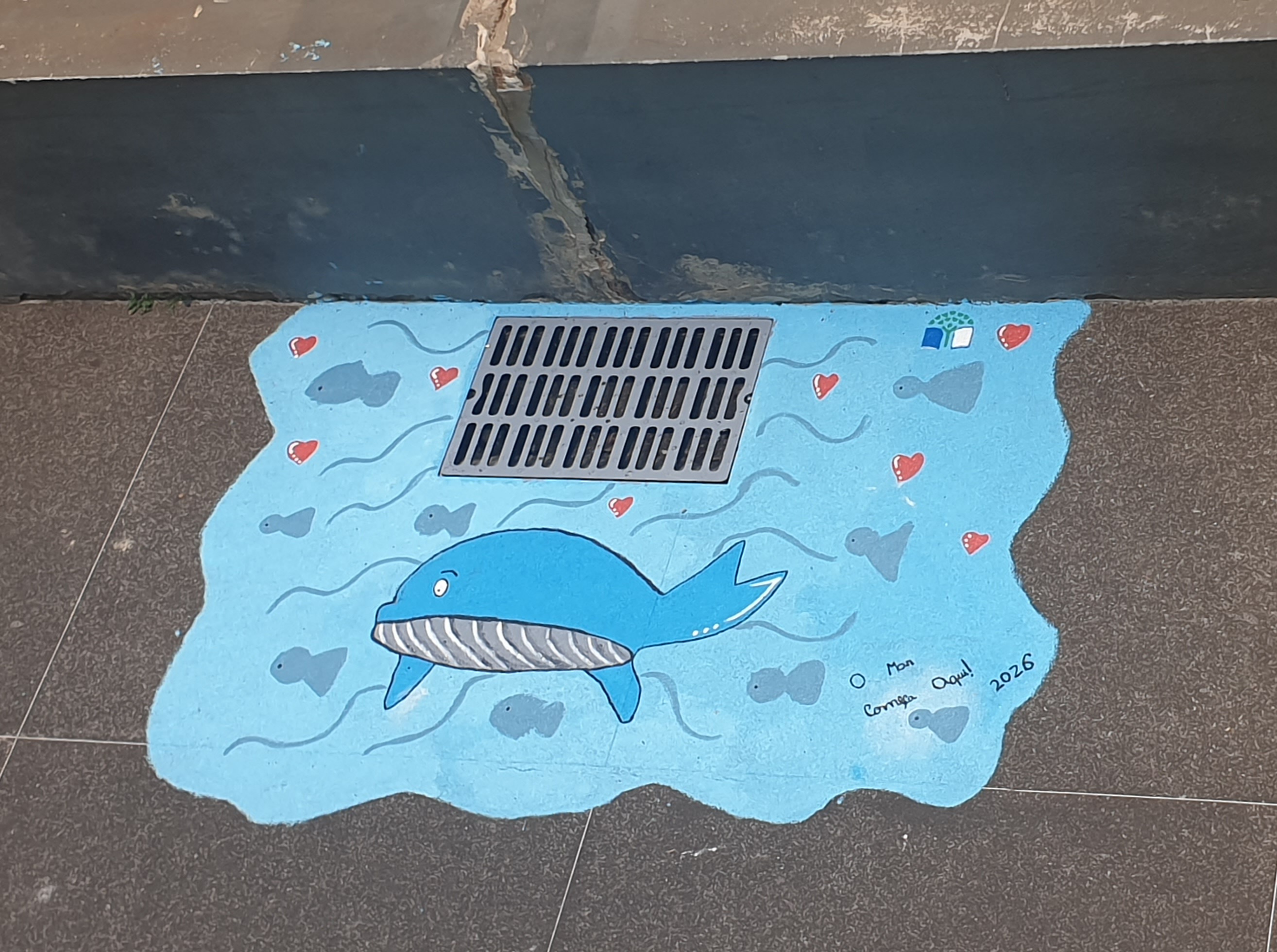 O que cai aqui, ecoa no mar.