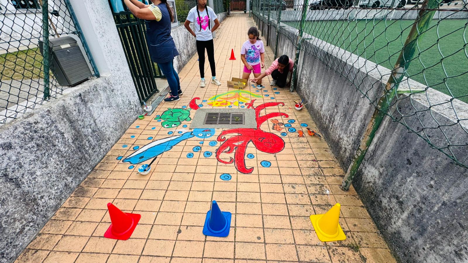 Retoques na conclusão da pintura