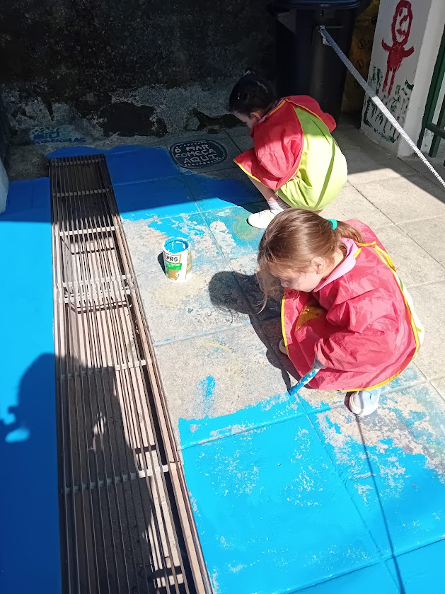 pintar o mar à volta da sarjeta...